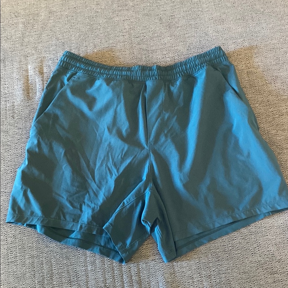 Men's Large lululemon dark green linerless shorts
